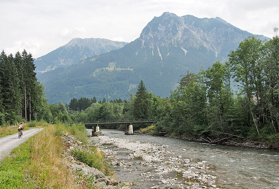 Radweg entlang der Breitach