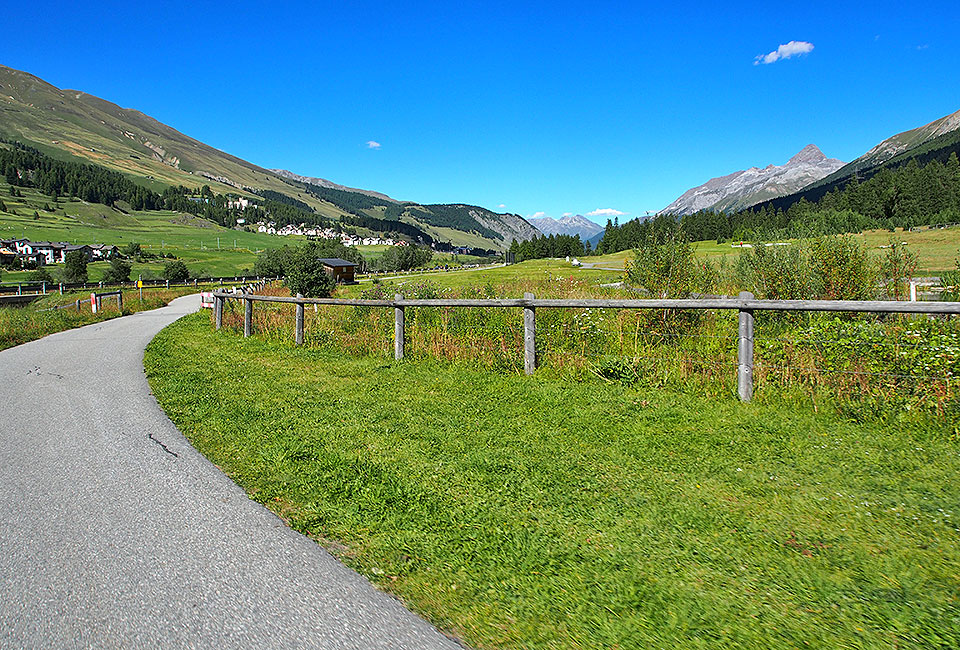 Innradweg bei Madulain