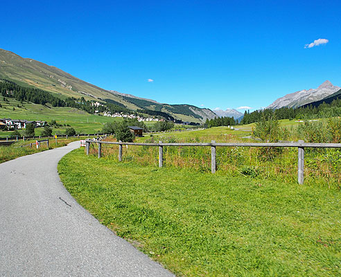 Innradweg bei Madulain