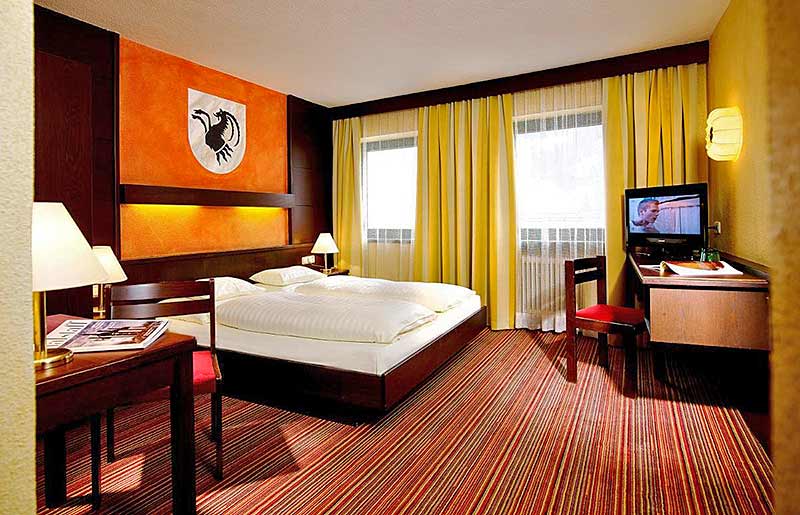 >Hotel Schrofenstein