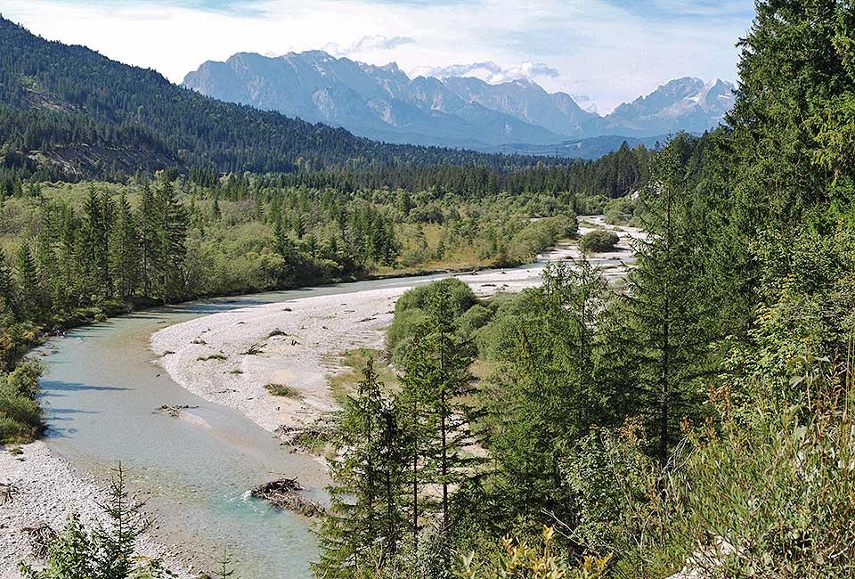 Blick zurück ins Gebirge
