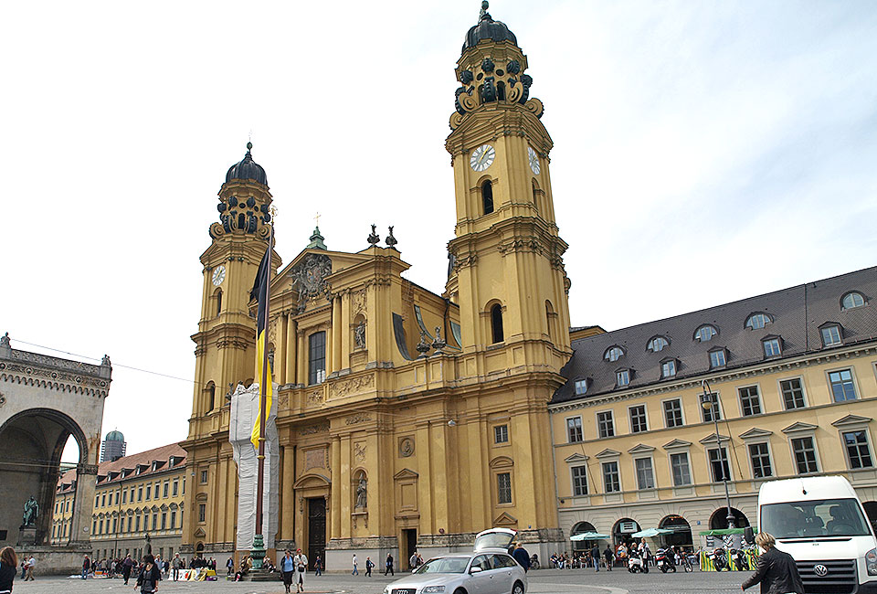 Die Theatinerkirche
