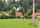 Die Kapelle war Versorgungsstation auf dem Pilgerweg nach Santiago de Compostella und ist ein Rest der Burgruine Wöllstein.