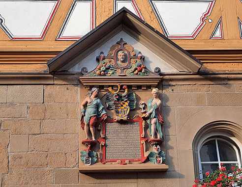 Wappen am Rathaus Möckmühl