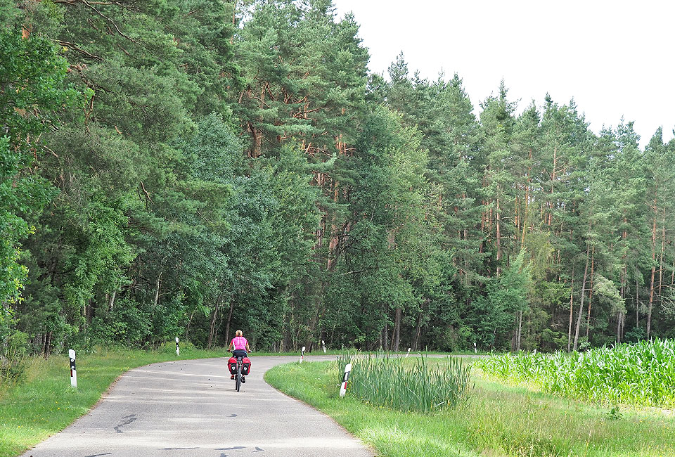 Radweg auf kleinen Straßen