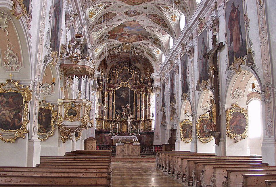 Kirchenschiff Münster St. Martin in Fischbachau