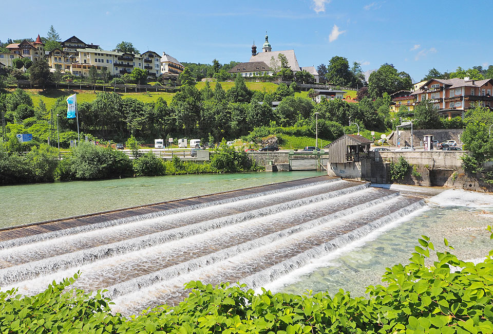 Stauwehr an der Ache