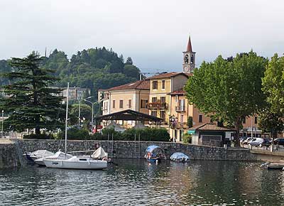 Hafen in Laveno