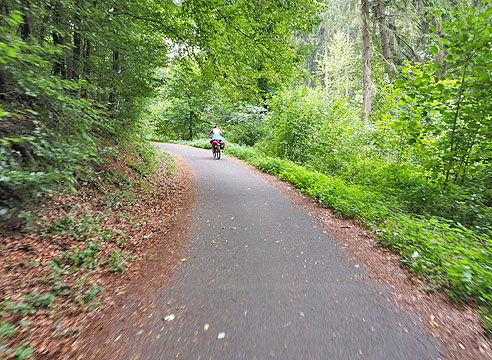 

Radweg in Richtung Solms