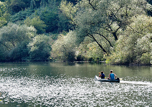 

Kanuten in der Lahn