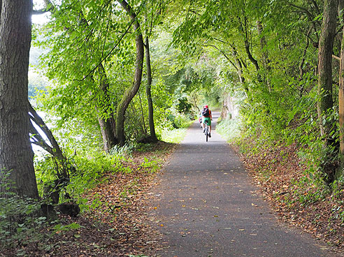 

Radweg an der Lahn