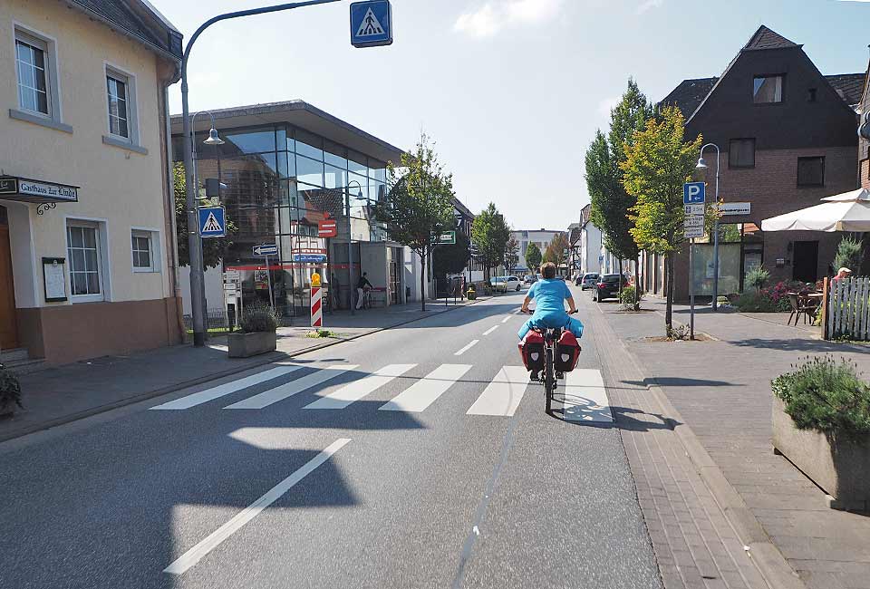 Radweg durch Lollar Radweg durch Lollar