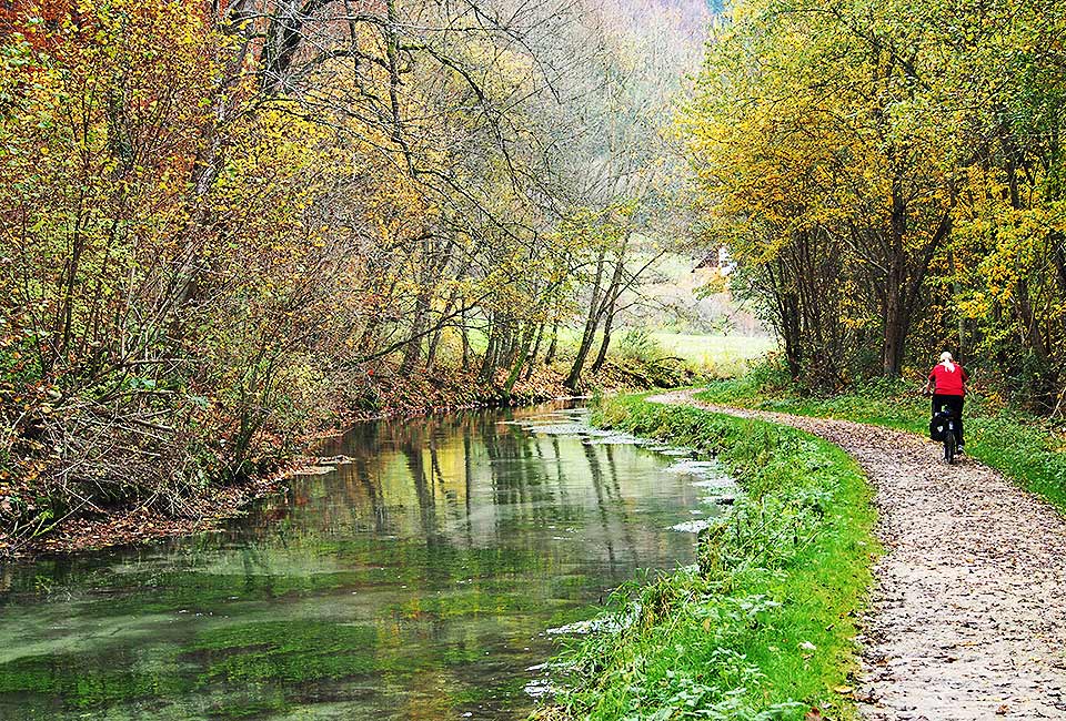 Entlang der Zwiefalter Aach