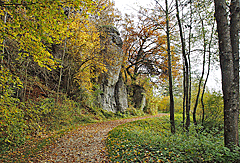 Idyllisch weiter