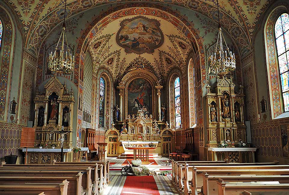 Die Kirchenschiff St. Martin Kirchenschiff St. Martin