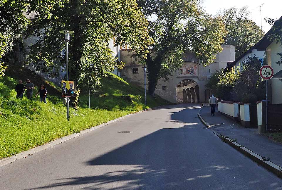 Vollkommen erhaltene Stadtbefestigung