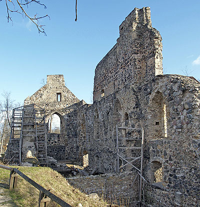 Lettland: In der Ordensburg Sigulda