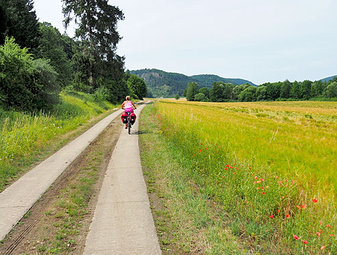 Radweg links der Altmühl