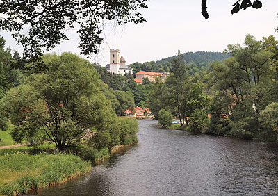 Blick zurück auf Burg Rozmberk