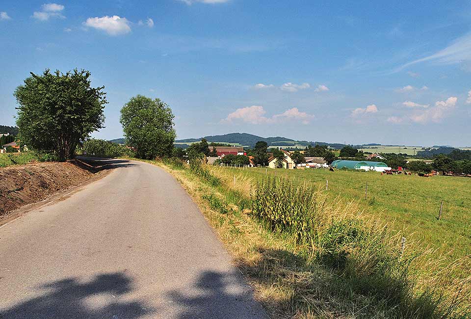 Über die Hügel