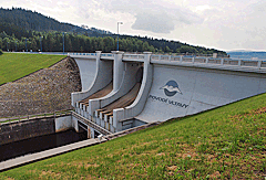 Staumauer am Lipnosee
