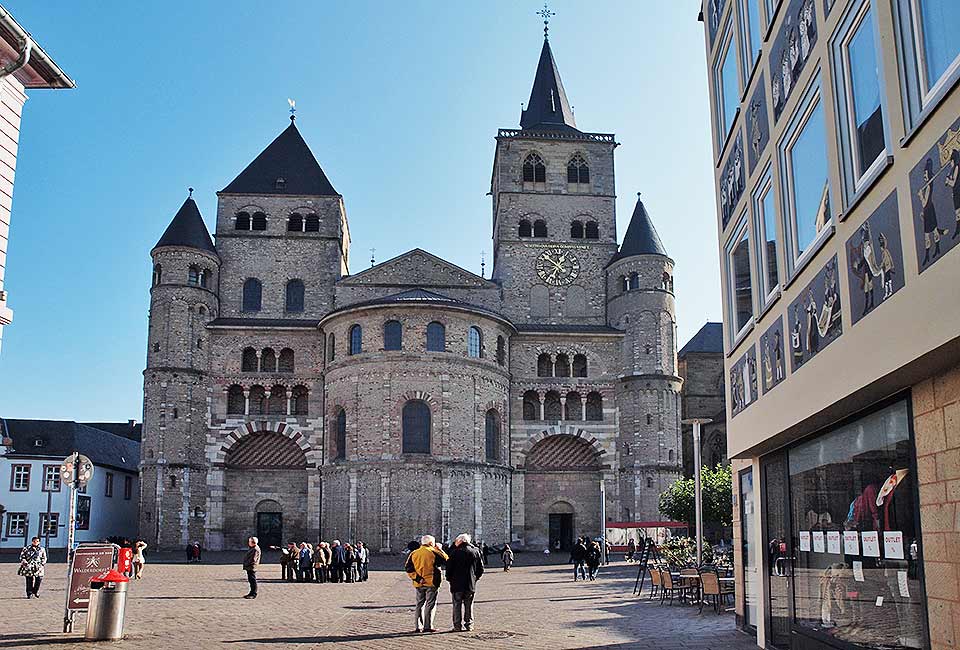 Der Dom in Trier Innen