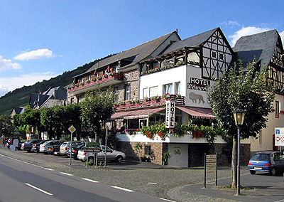 Moselradweg: Moselromantik-Hotel "Zum Löwen"  Ediger-Eller