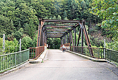 Brücke zum Radweg