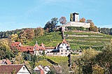 Beilstein, überragt von seiner Burg