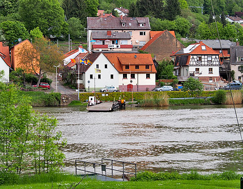 Fähre in Neckarhausen