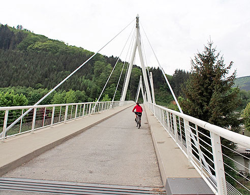 Neue Br&uuml;cke in Zwingenberg