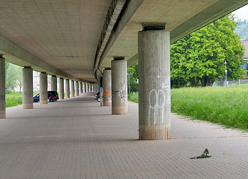 Radweg unter der B36