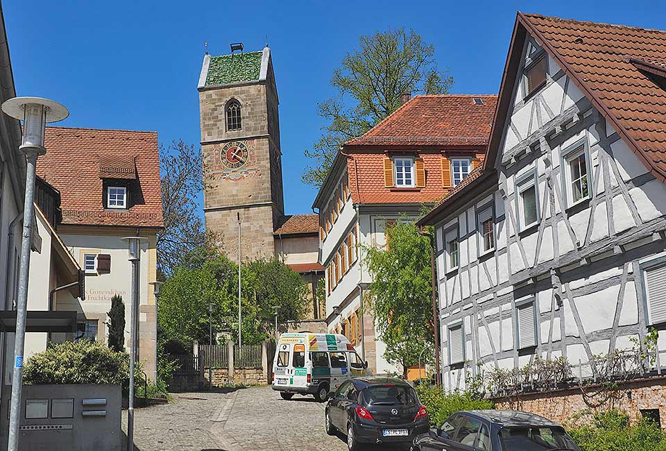 Schiefer Turm von Neckartailfingen