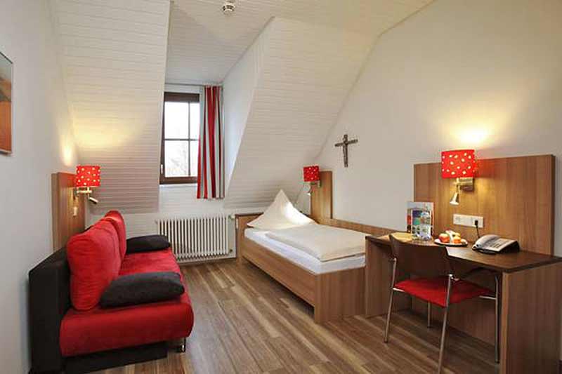 Johann-Baptist-Hirscherhaus Johann-Baptist-Hirscherhaus