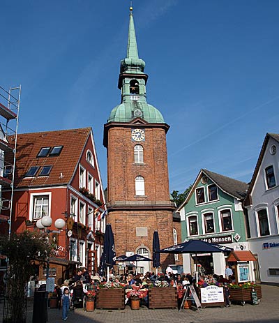 Ostseeküstenradweg: Backsteinkirche in Kappeln