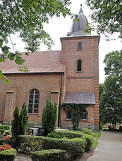Schöne Backsteinkirche