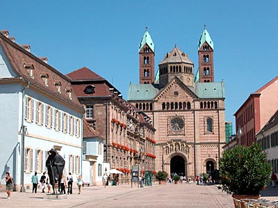 Rheintalradweg: Hauptstraße in Speyer