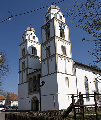 Guntersblume Kirchturm