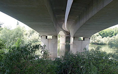 Autobahnbrücke Bei Steinestadt