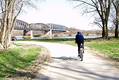 Rheinradweg: Br&uuml;cke Wintersdorf
