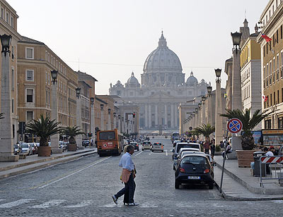 Der Petersdom kommt näher