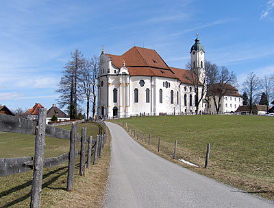 Steingaden: Blick auf das Welfenmünster