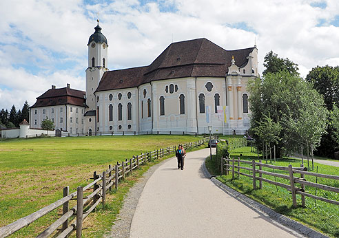 Steingaden: Blick auf das Welfenmünster