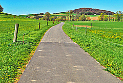 Radweg durchs Tal