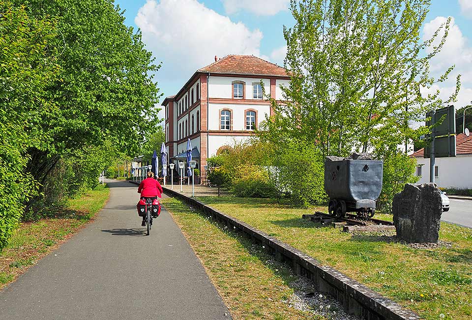 Am alten Bahnhof in Gersheim