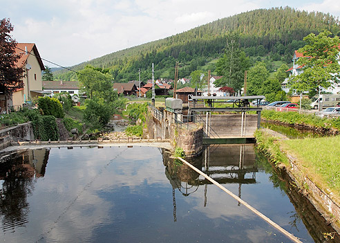 Zusammenfluss der Enzquellflüsse