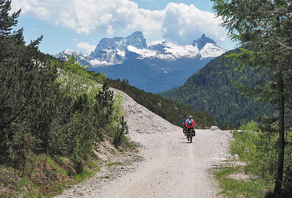 Dolomitenradweg, Lunga Via delle Dolomiti