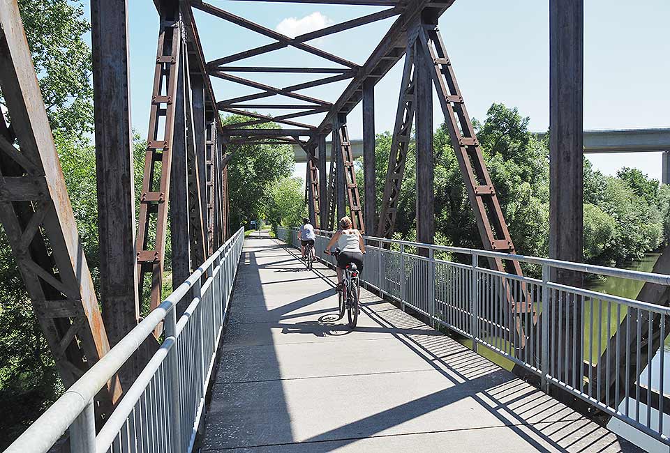 Der Brenztalradweg führt von Königsbronn bis zur Donau