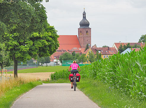 Karpfenradweg durch Franken