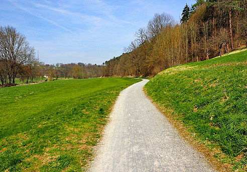 Schöner Radweg im Strudelbachtal